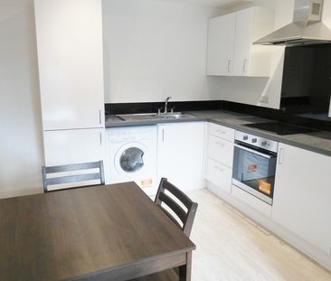 Cross Street , - Photo 4