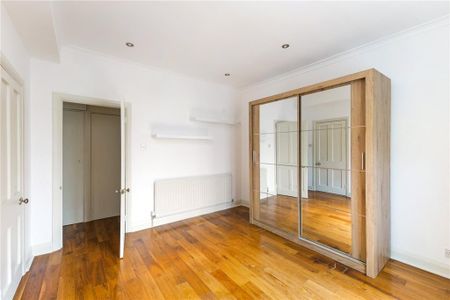 3 bedroom mews to rent - Photo 2