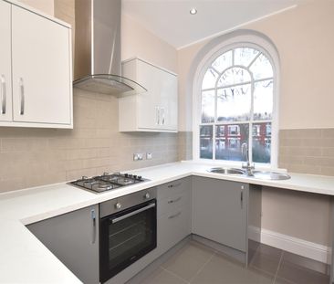 Park Road North, Birkenhead - Photo 5