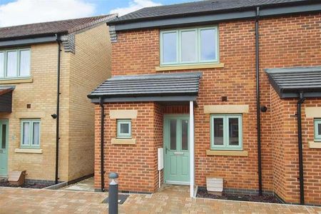 Slough Close, Corby, NN17 - Photo 2