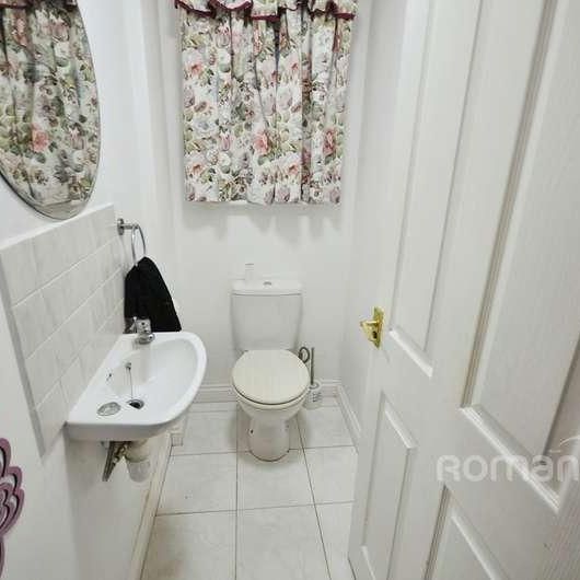 Salt Hill Avenue, Slough, Berkshire, SL1 - Photo 1