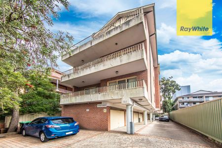 Premium Two Bedroom Apartment Moments from Parramatta CBD - 950M To Parramatta Station - Photo 3