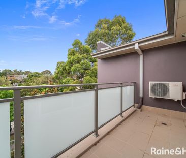 Modern Two Bedroom Unit in Convenient Location - Photo 6