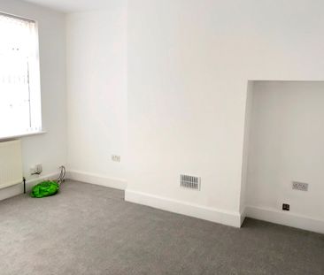 3 Bed Terraced House, Torcross Avenue, CV2 - Photo 2