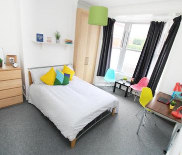 1 bedroom in a house share to rent - Photo 2