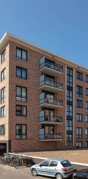 Appartement te huur: Adriaan van Royenlaan 68 2341 PS Oegstgeest - Foto 1