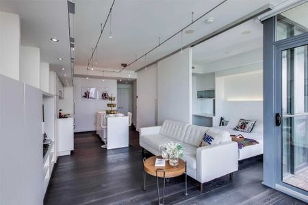 For Lease - 110 Charles Street Unit# 2901, Toronto, Ontario - Photo 3