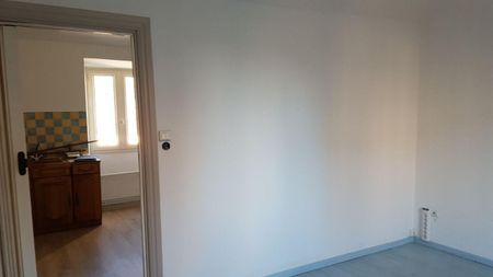 Location Appartement 3 pièces 55m² CHOMERAC 07210 - Photo 4