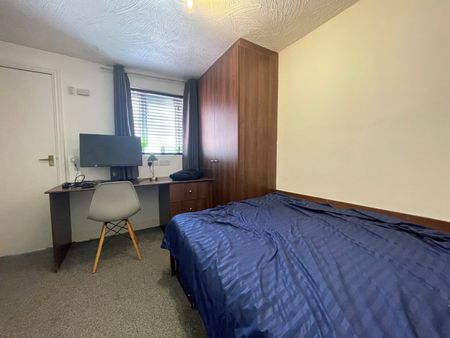 5 bedroom terraced house to rent - Photo 3