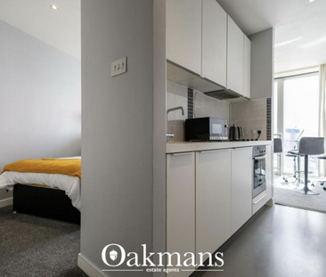Studio to rent - Photo 2