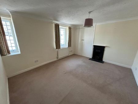 3 bedroom terraced house to rent - Photo 4