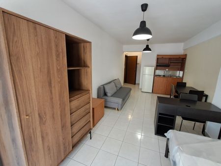 For Rent - Flat 30 m² in Thessaloniki - Photo 4