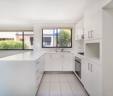 5/404 Forest Road, Kirrawee NSW 2232 - House For Rent | Domain - Photo 5