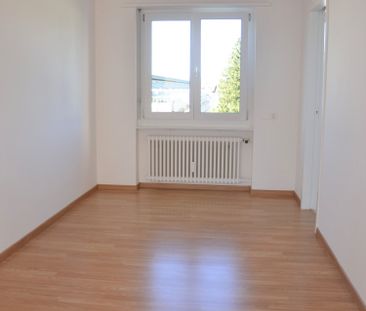 "moderne 3.5-Zimmer-Wohnung mit Balkon an ruhiger, sonniger Lage" - Foto 1