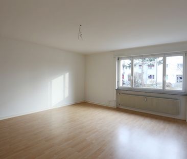 Grosszügige 2-Zimmerwohnung an ruhiger Lage nähe Mohrgartenring - Photo 2