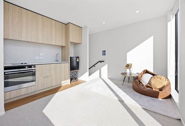 1BR Studio in Vibrant Grey Lynn! Ready to move-in - Photo 1