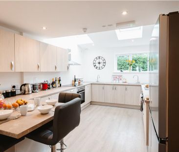 1 bedroom in a house share to rent - Photo 3