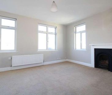 Reigate, Surrey, RH2 - Photo 6