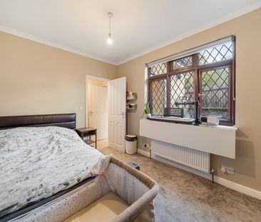 1 Bed Flat, Beckenham Hill Road, SE6 - Photo 2