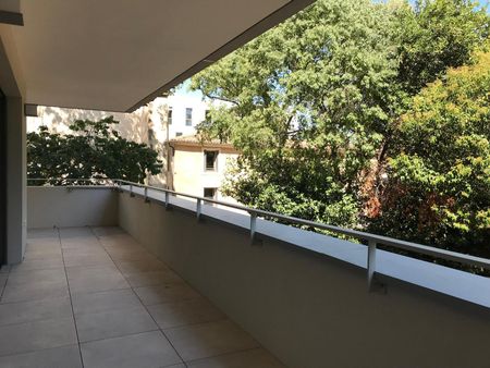 Location Appartement 3 pièces 69m² MONTPELLIER 34070 - Photo 2