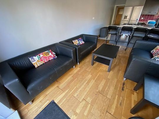 28, Barbican Road - Photo 1