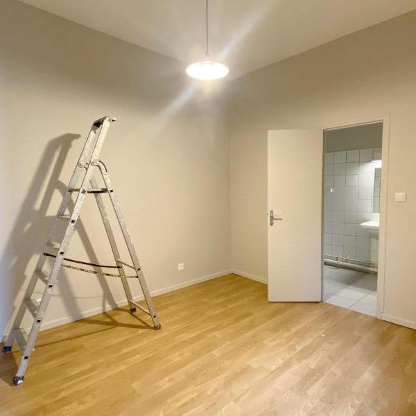 Location Appartement 2 pièces 38m² BORDEAUX 33000 - Photo 1