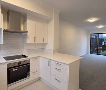 Westgate, 2 Bedrooms, $650 - Photo 2