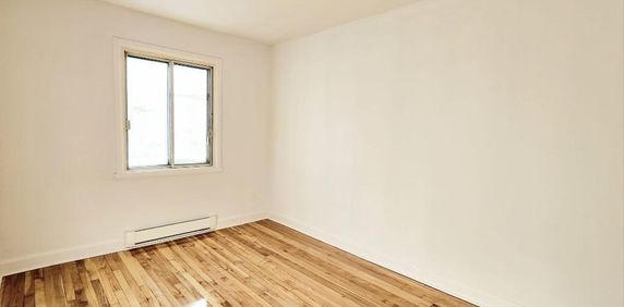 4 1/2 à louer - Photo 2