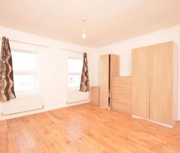 3 bedroom detached house to rent - Photo 2