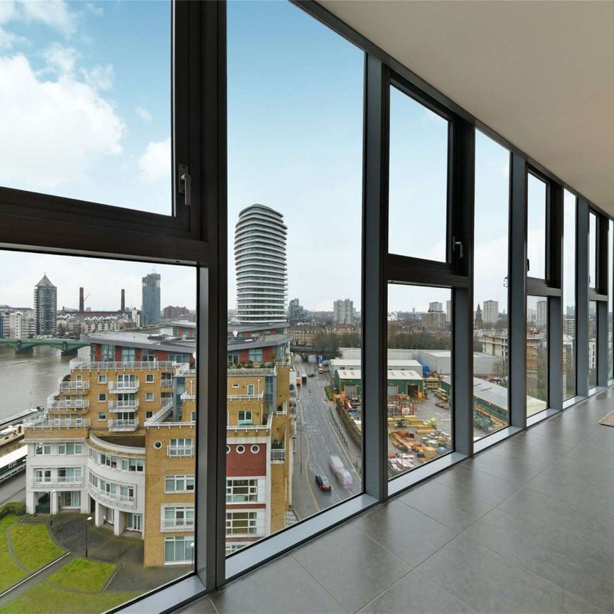 One bedroom flat located in this popular riverside development, Falcon Wharf. - Photo 1