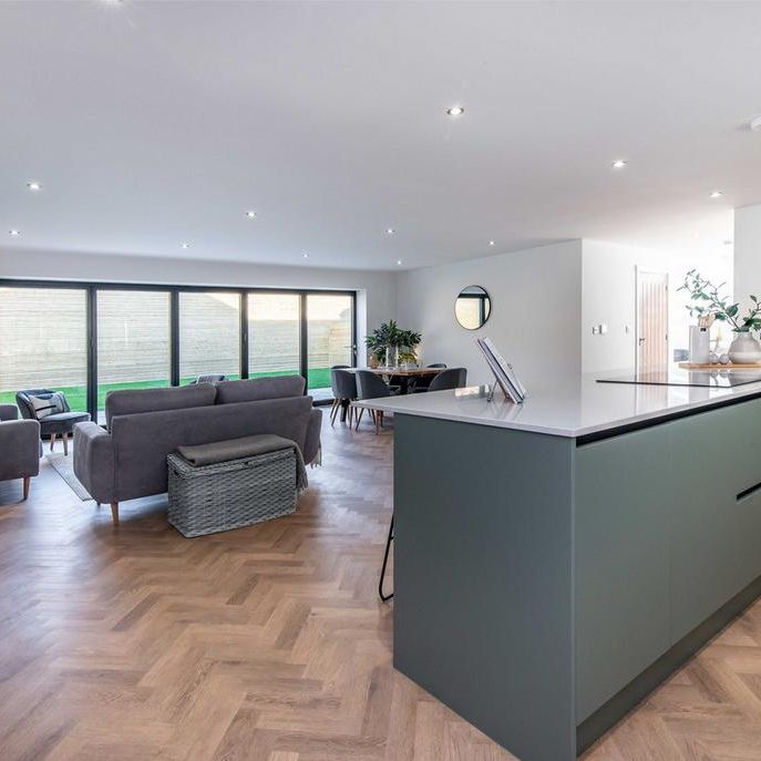 3 bedroom end of terrace house to rent - Photo 1