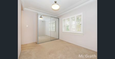 Well presented home in a sought-after location - Photo 5