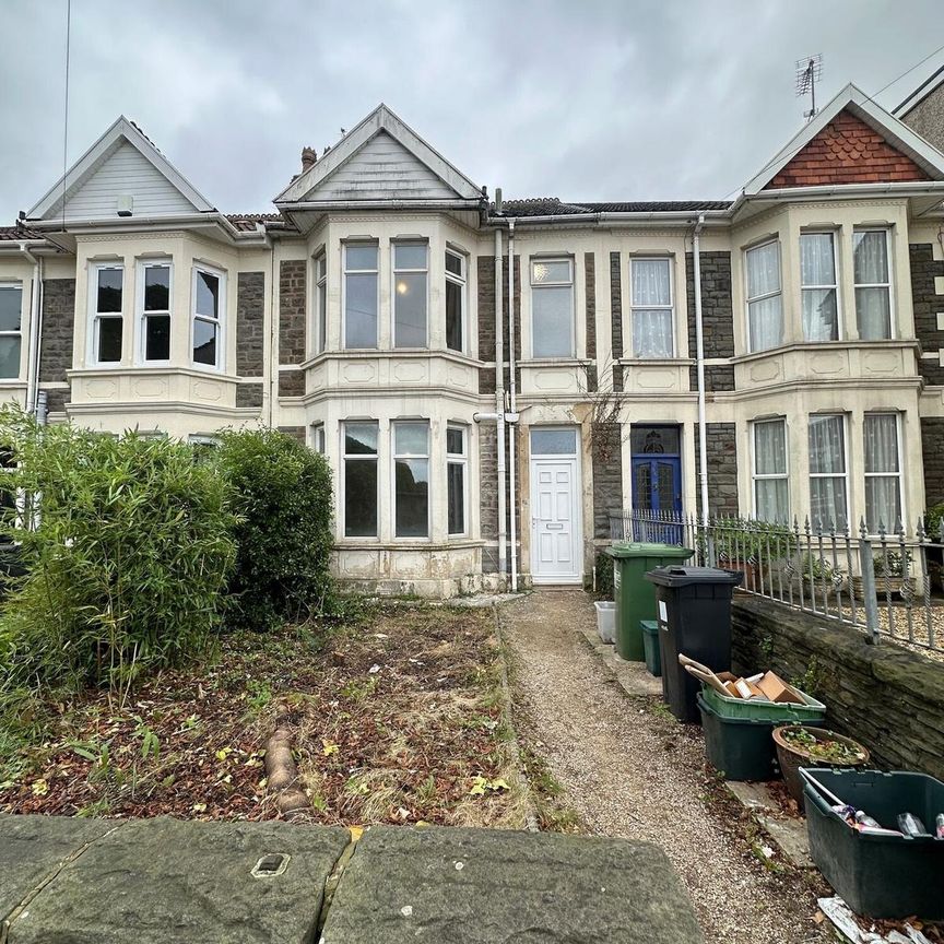 Broad Street, Staple Hill - Photo 1