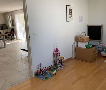 5 pièces avec balcon dans quartier calme et verdoyant - Foto 3