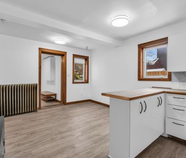 For Lease - 18 First Avenue Unit# Unit B, Orangeville, Ontario - Photo 1