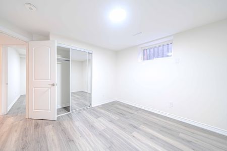 For Lease - 1894 Woodview Avenue Unit# Bsmt, Pickering, Ontario - Photo 4