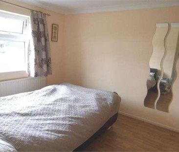 Field End Road, Ruislip, HA4 - Photo 1