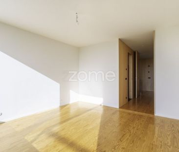 3 room luxury House for rent in Porto, Portugal - Photo 2