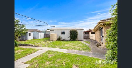 Easy Living in Sebastopol - Spacious Yard and Great Storage - Photo 5