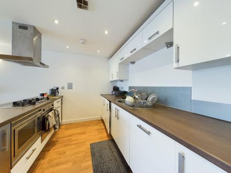 2 bedroom apartment to rent - Photo 5