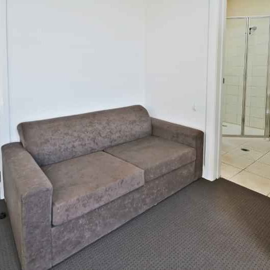 Room 11 (Ensuite) - Photo 1