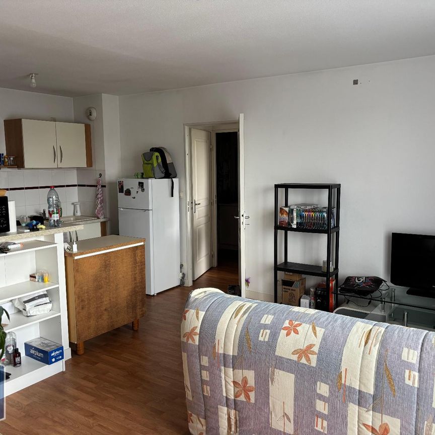 Location Appartement 2 pièces 45m² POITIERS 86000 - Photo 1