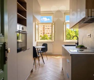Pronájem bytu 1+kk Po rekonstrukci - Fotografie 6