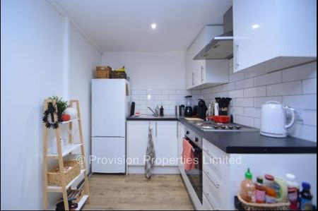 1 Bedroom Flats for Rent - Photo 2