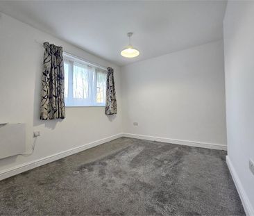 Flat 6 River Court, Ferry Lane, Cambridge - Photo 2