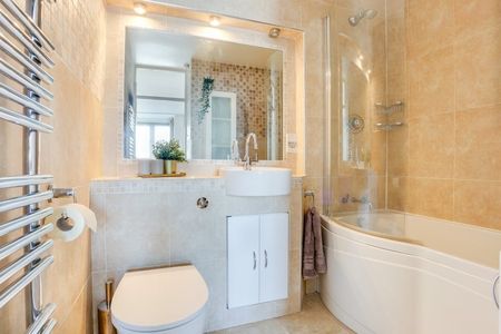 Room in a Shared Flat, Westferry Road, E14 - Photo 4