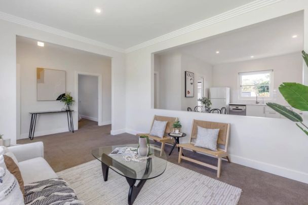 Spacious 3-Bedroom Home with Parking in Plympton Park - Photo 1