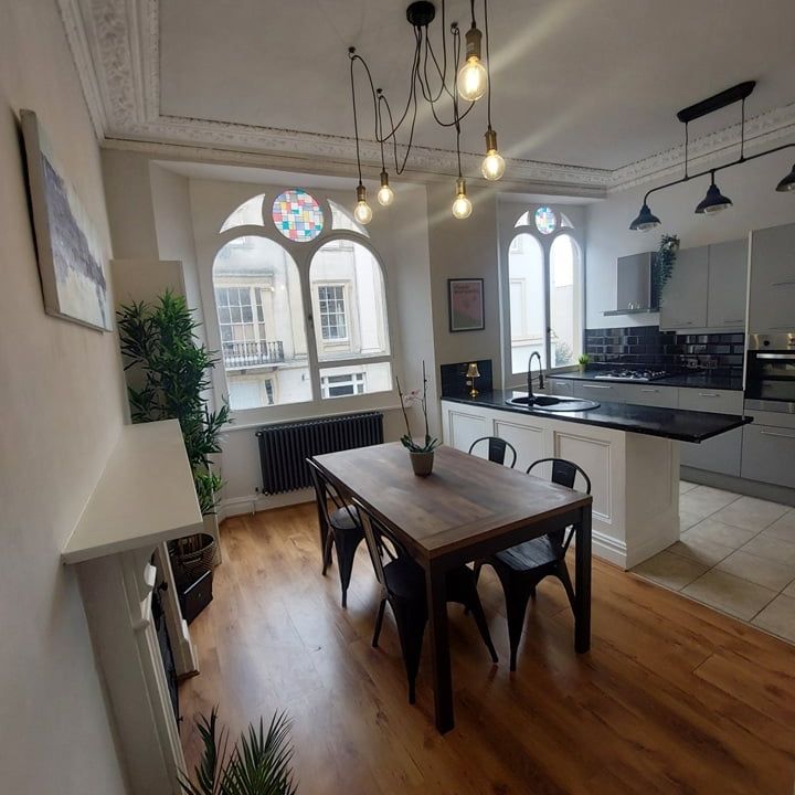 2 Bed Maisonette, Dover Place, BS8 - Photo 1