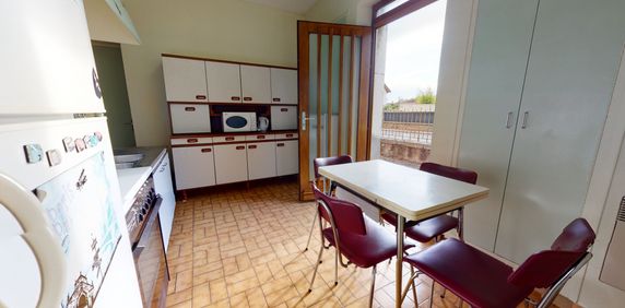 Location Appartement 4 pièces 78m² DIJON 21000 - Photo 2