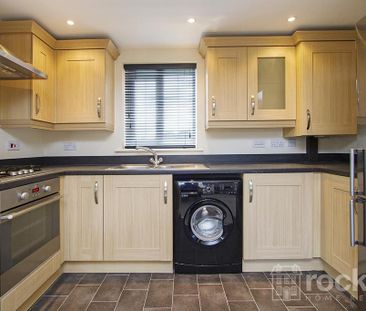 2 bedroom apartment to rent - Photo 4